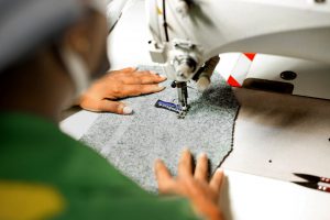 بررسی-تخصصی-انواع-برند-تولیدی-لباس-کار-فروشگاه-سعید